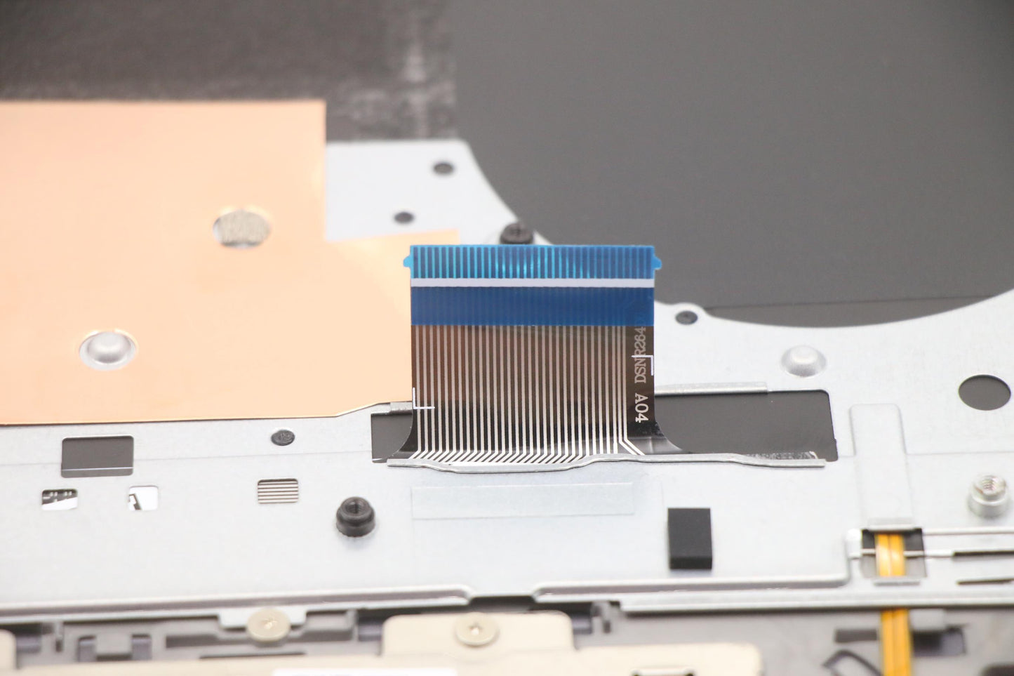 Lenovo Cover Upper Case Asm_Uke L82K8 - 5CB1C93758