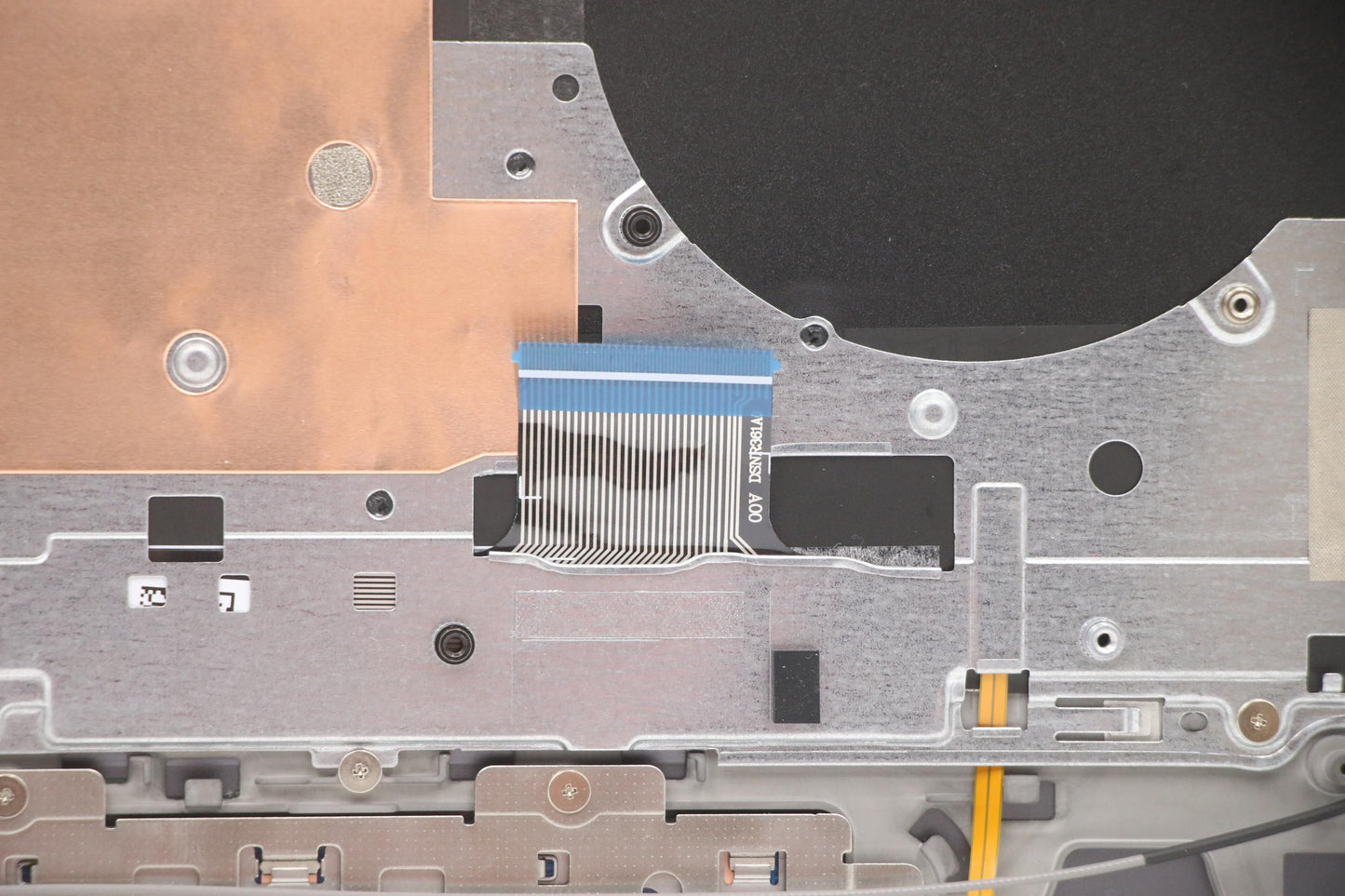 Lenovo Cover Upper Case Asm_Tc L82K8 - 5CB1C93762