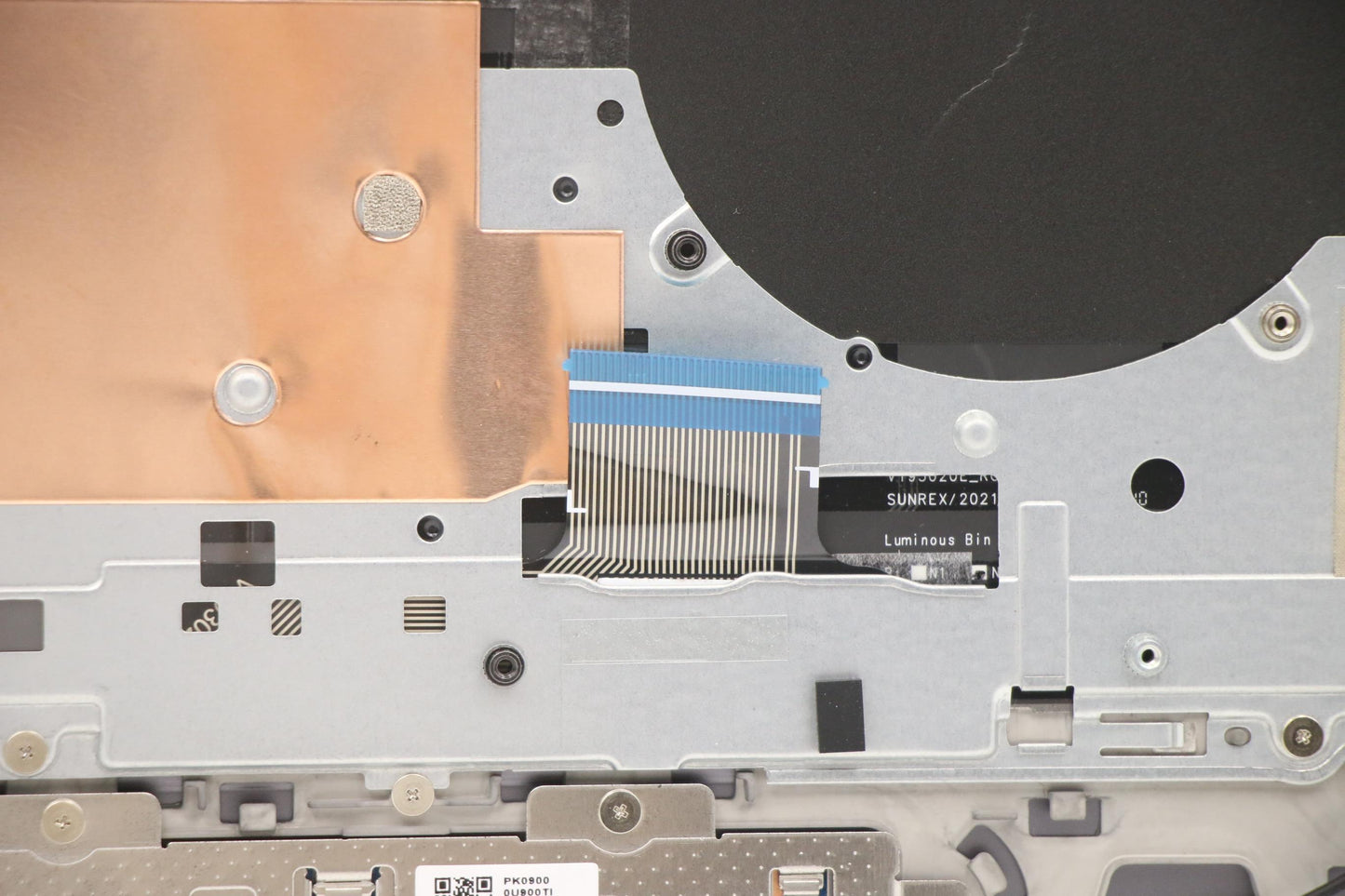 Lenovo Cover Upper Case Asm_Uke L82K8 - 5CB1C94078