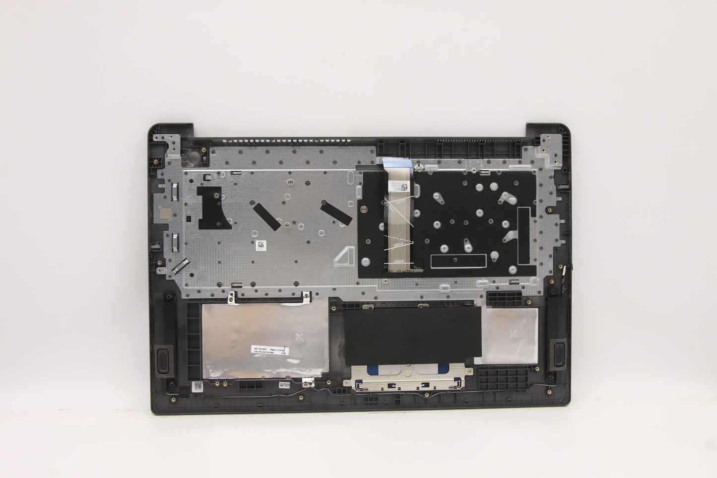 Lenovo Cover Upper Case Asm_Nordic L8 - 5CB1D01860