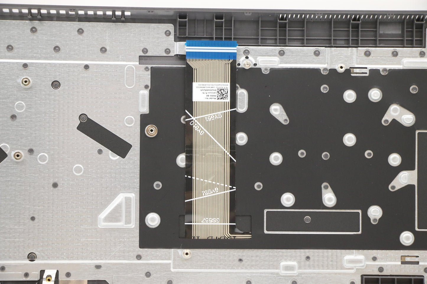Lenovo Cover Upper Case Asm_Bel L82Nx - 5CB1D01861