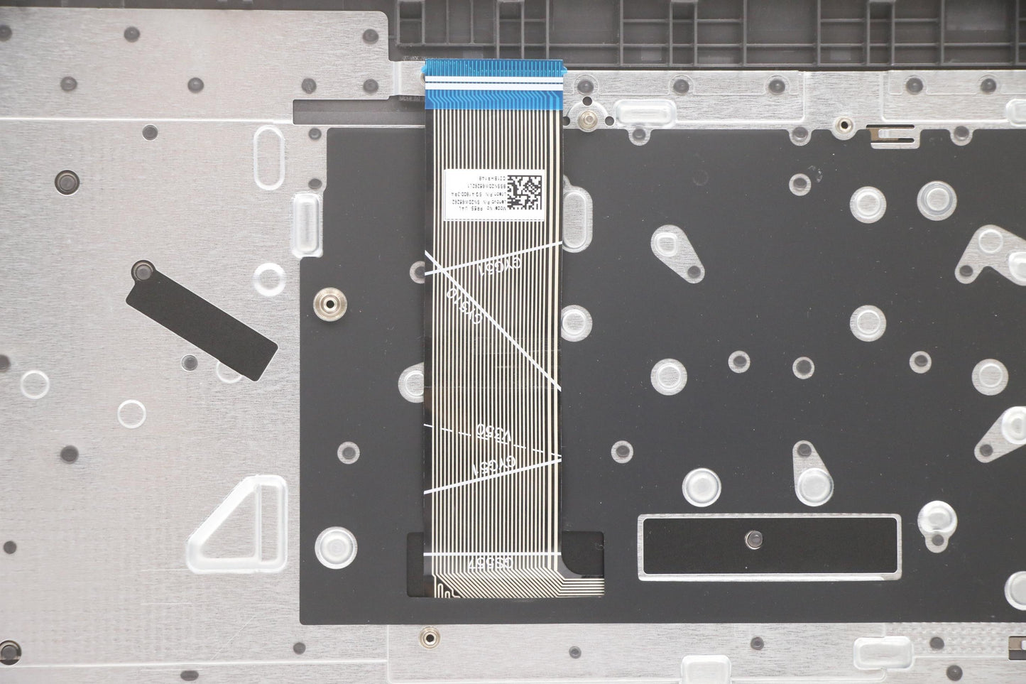 Lenovo Cover Upper Case Asm_Ukr L82Nx - 5CB1D01870
