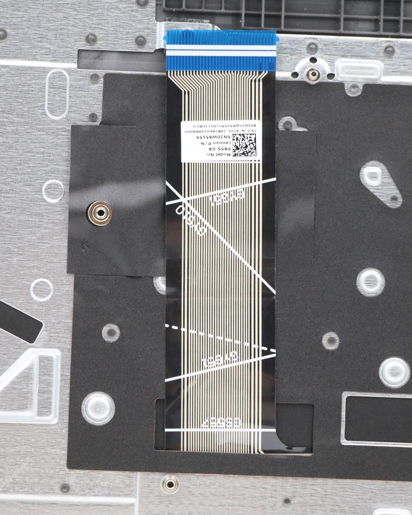 Lenovo Cover Upper Case Asm_Ger L82Nx - 5CB1D01885