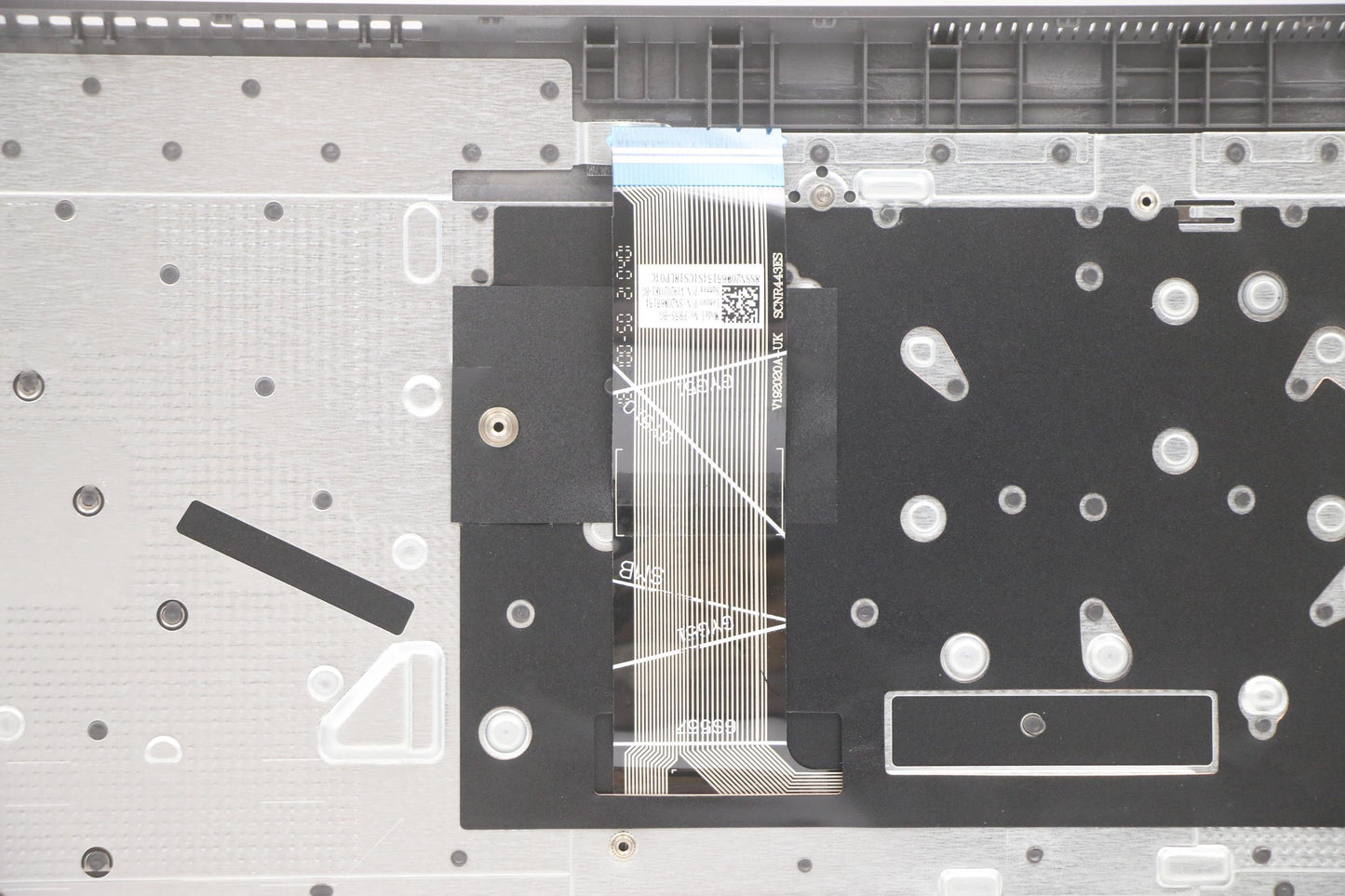 Lenovo Cover Upper Case Asm_Bul L82Nx - 5CB1D01898
