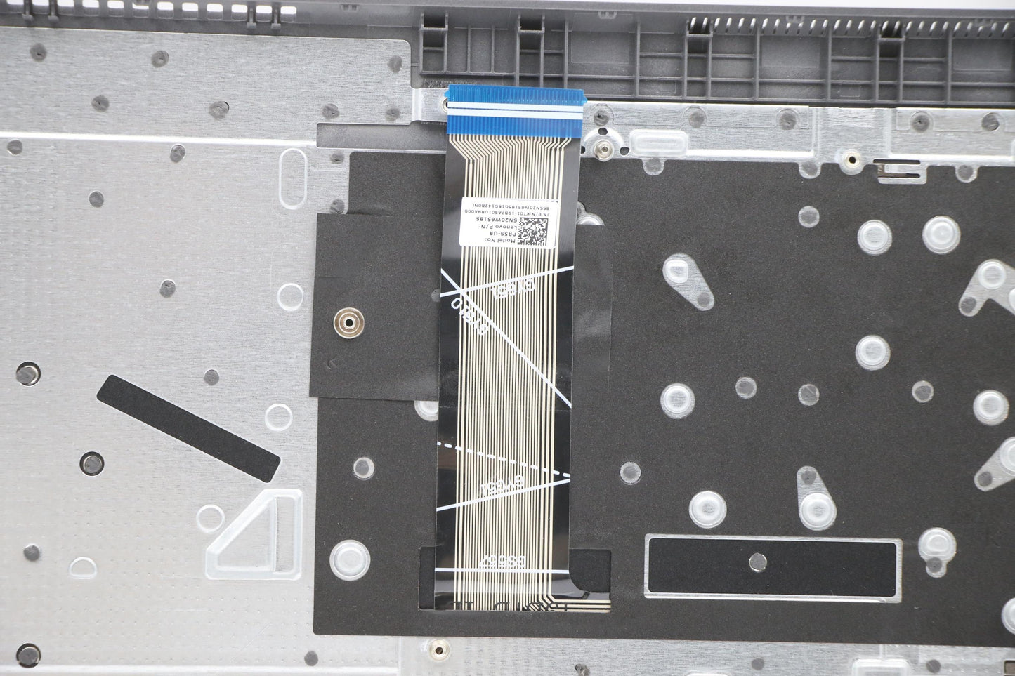 Lenovo Cover Upper Case Asm_Ukr L82Nx - 5CB1D01901