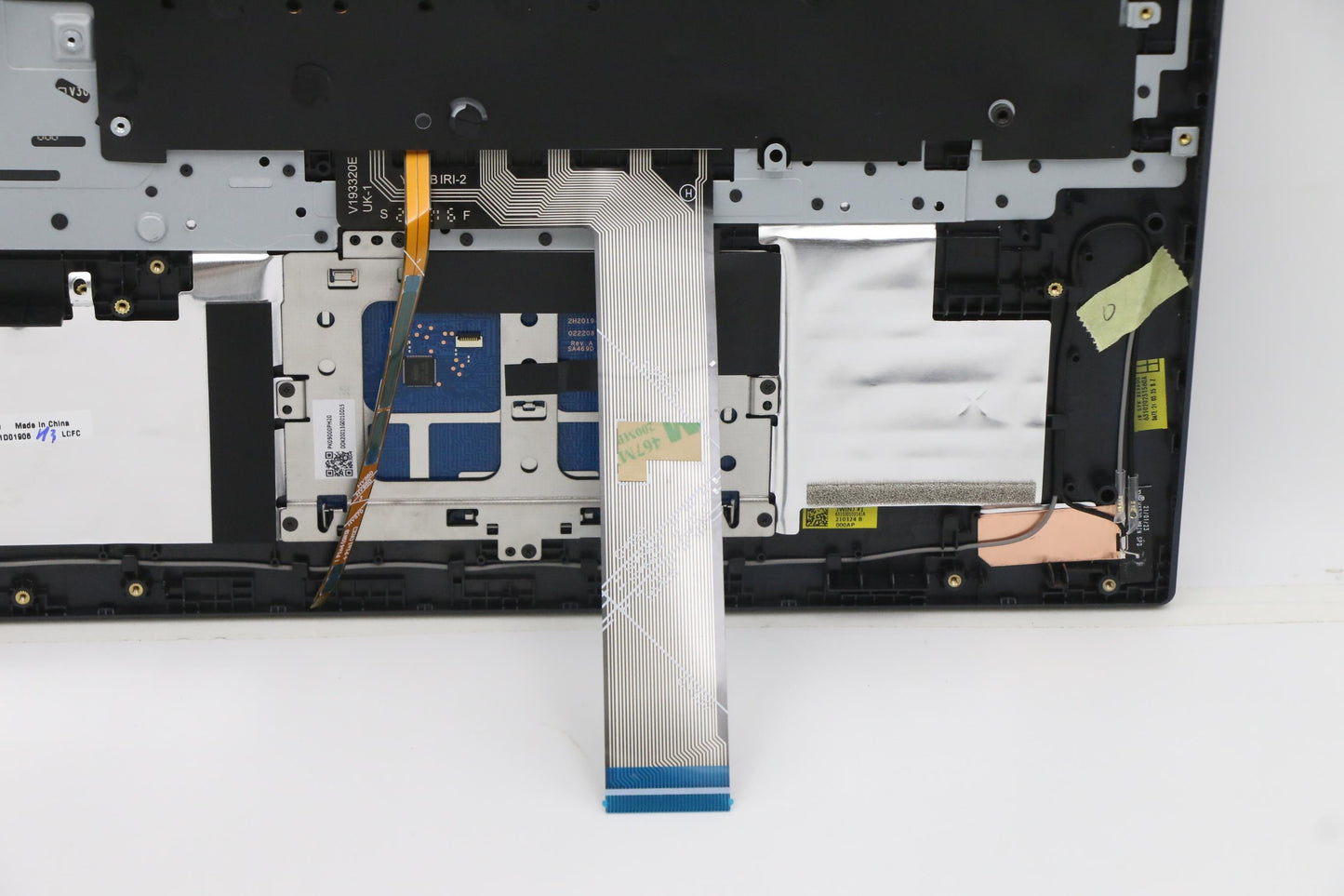 Lenovo Cover Upper Case Asm_Bel L82K0 - 5CB1D01906