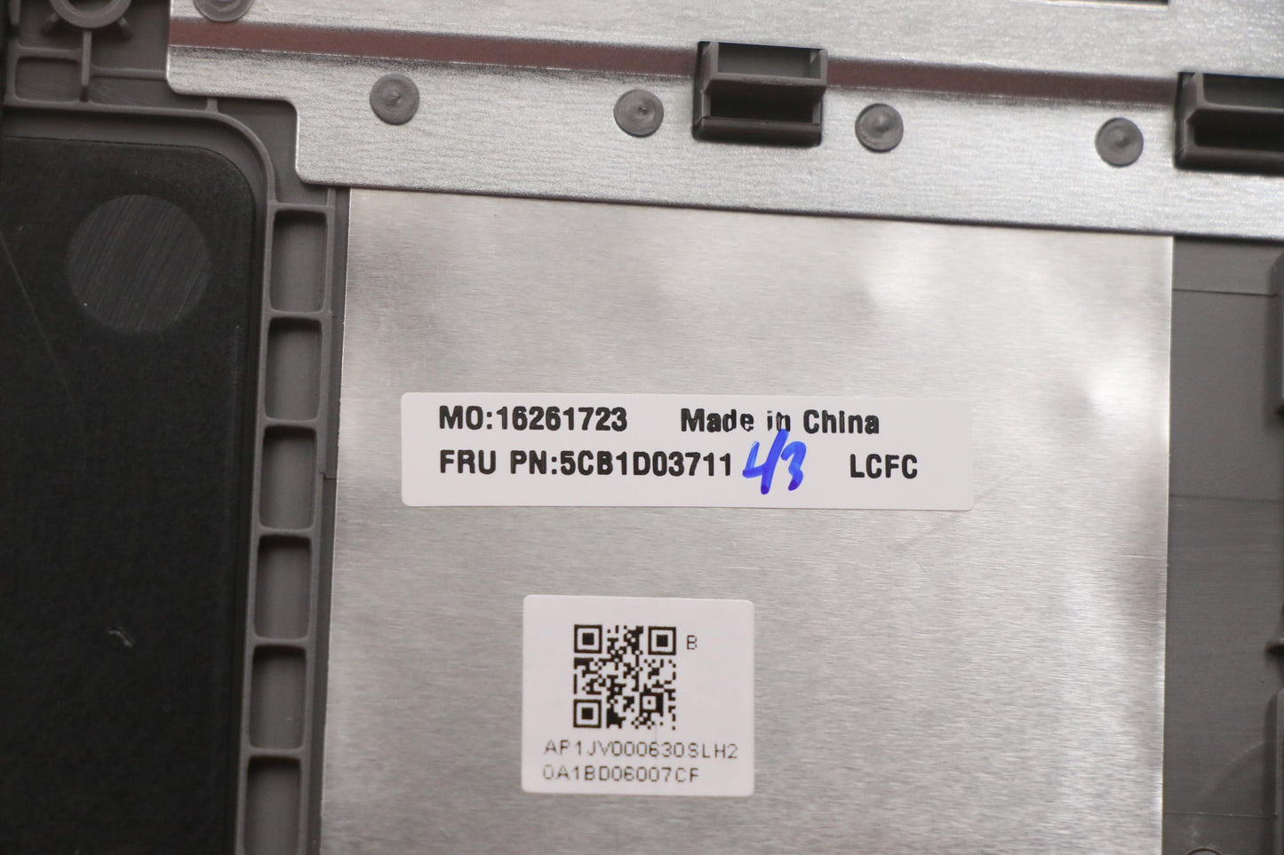 Lenovo Cover Upper Case Asm_Slv L81W1 - 5CB1D03711