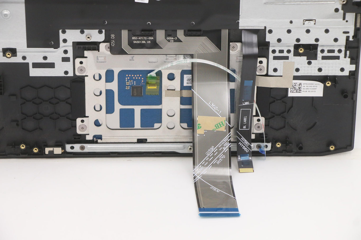 Lenovo Cover Upper Case Asm_Ara C 82K - 5CB1D04607