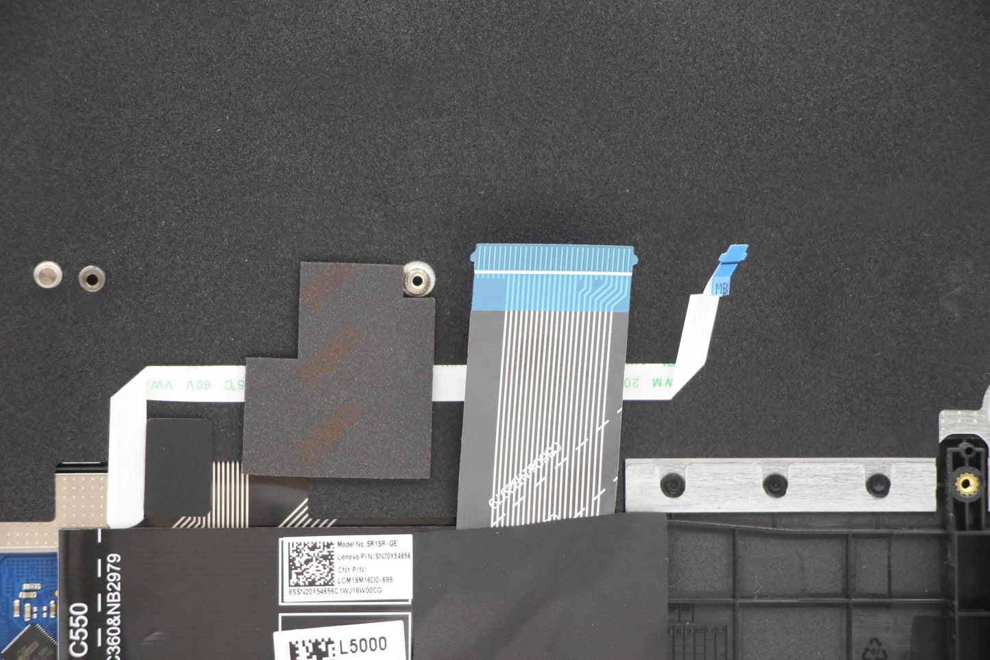 Lenovo Cover Upper Case Asm Ger L 82M - 5CB1D04917