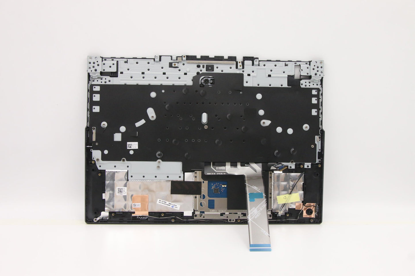Lenovo Cover Upper Case Asm_Hbw L82Jh - 5CB1D05035