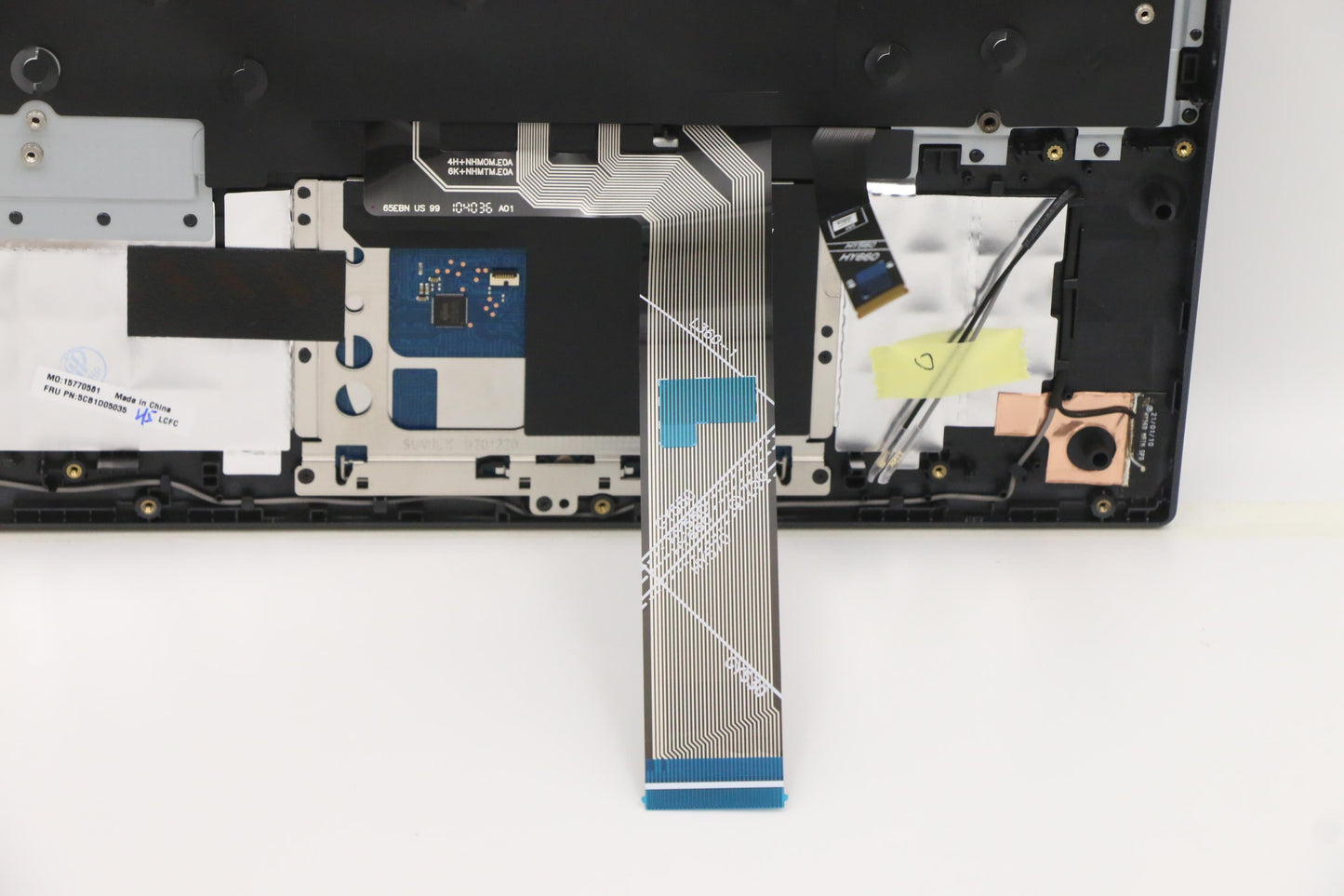 Lenovo Cover Upper Case Asm_Hbw L82Jh - 5CB1D05035
