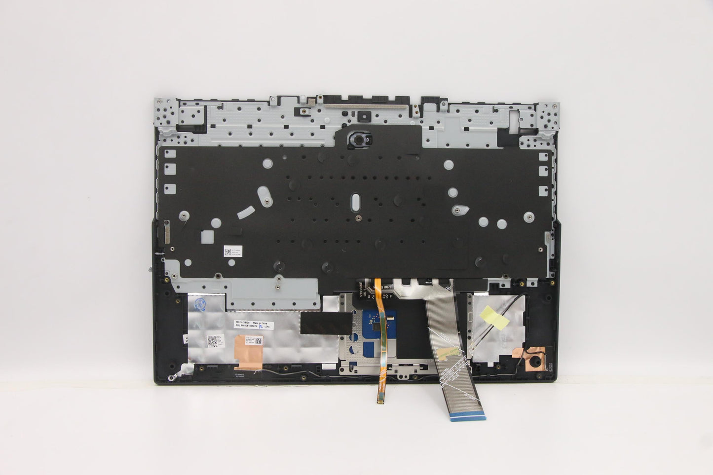 Lenovo Cover Upper Case Asm_Spa L82Jh - 5CB1D05079