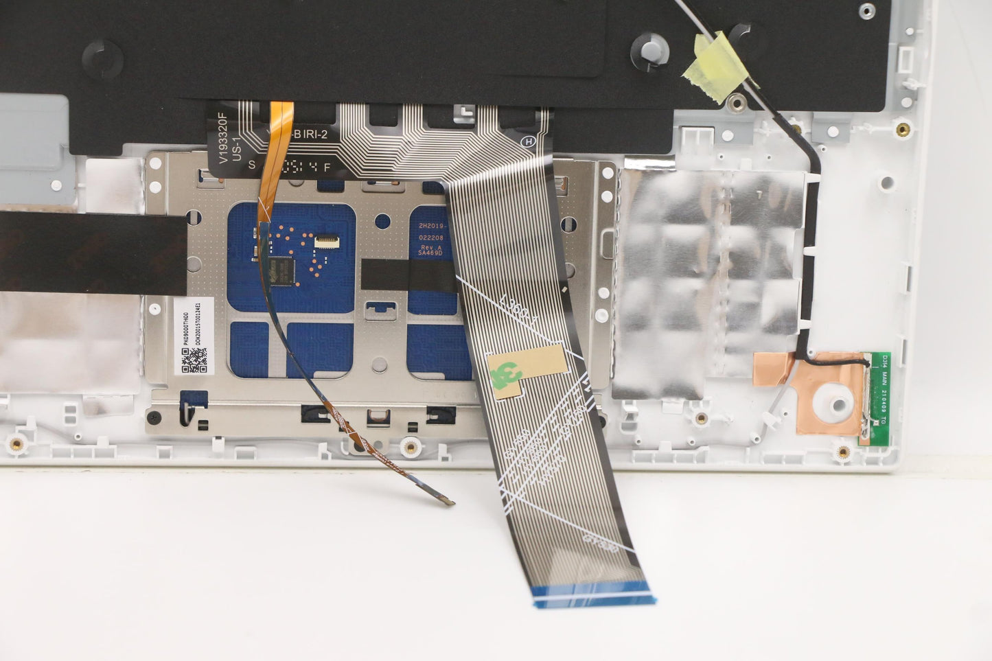 Lenovo Cover Upper Case Asm_Eng L82Jh - 5CB1D05090