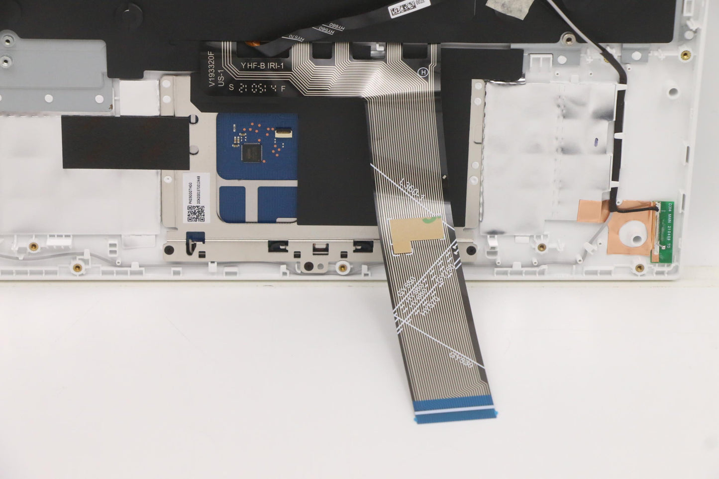 Lenovo Cover Upper Case Asm_Hbw L82Jh - 5CB1D05099