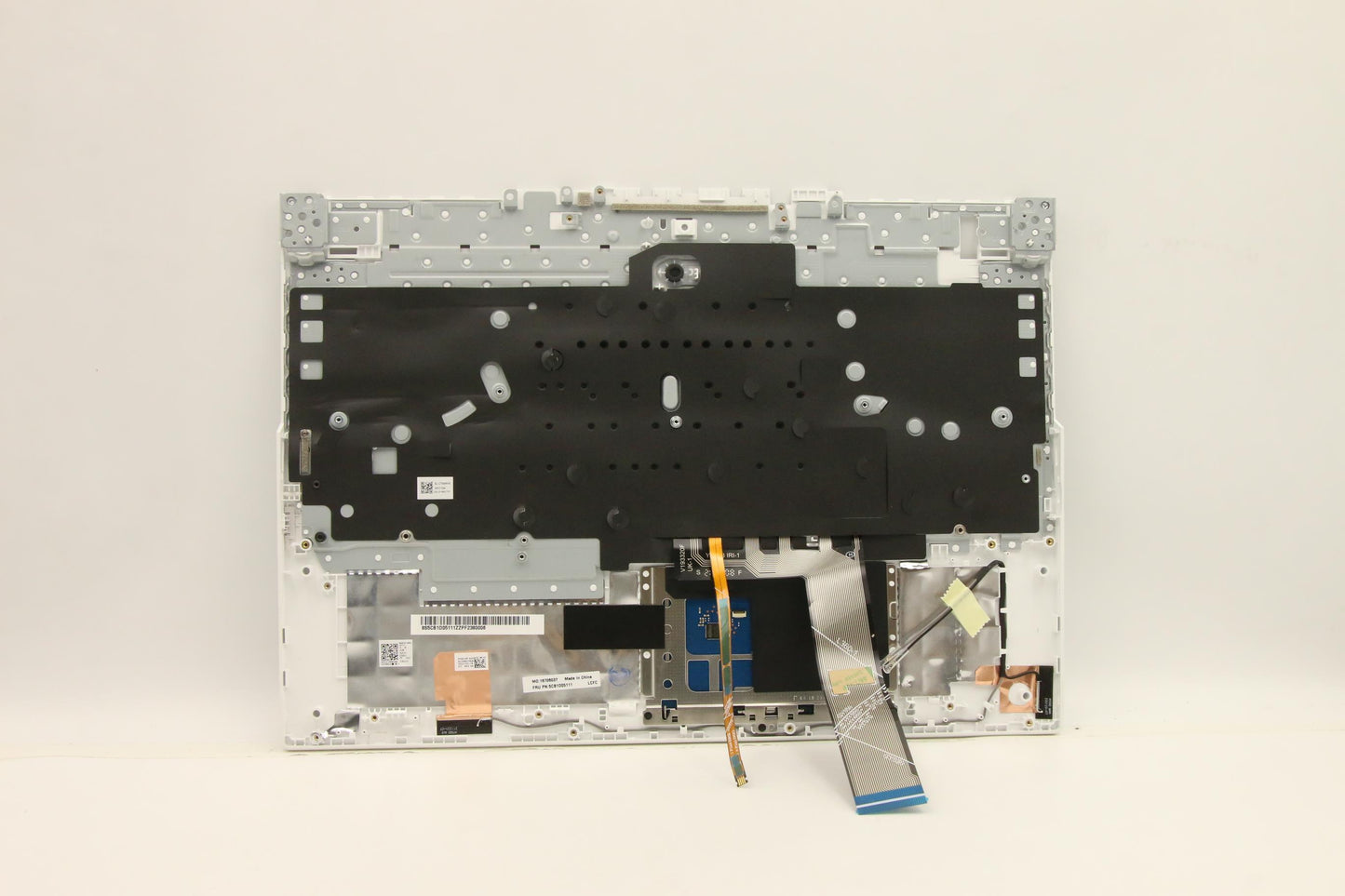 Lenovo Cover Upper Case Asm_Spa L82Jh - 5CB1D05111