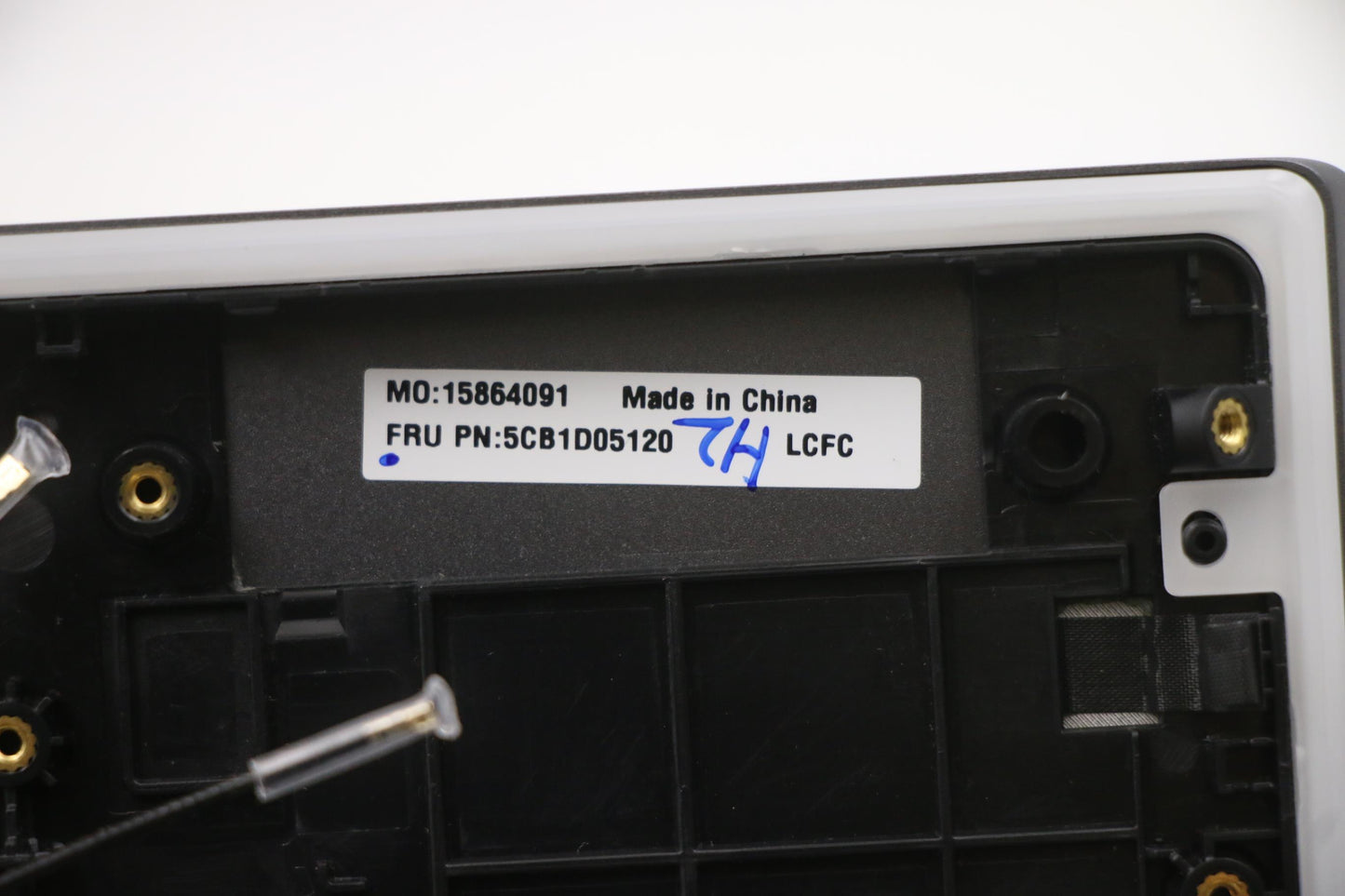 Lenovo Cover Upper Case Asm_La Spa L8 - 5CB1D05120