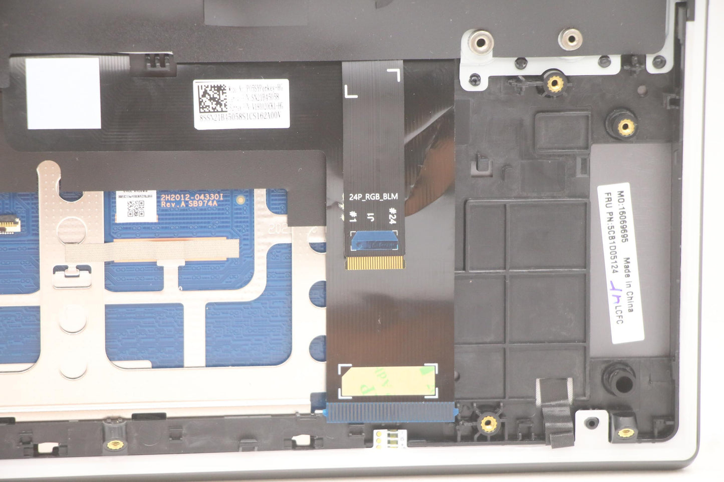Lenovo Cover Upper Case Asm_Hun L82K6 - 5CB1D05124