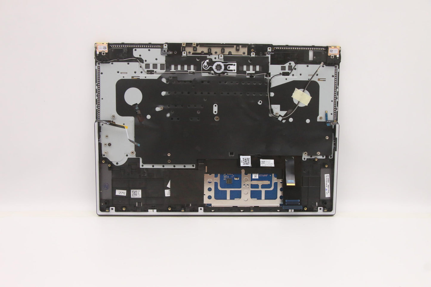 Lenovo Cover Upper Case Asm_Spa L82K6 - 5CB1D05133