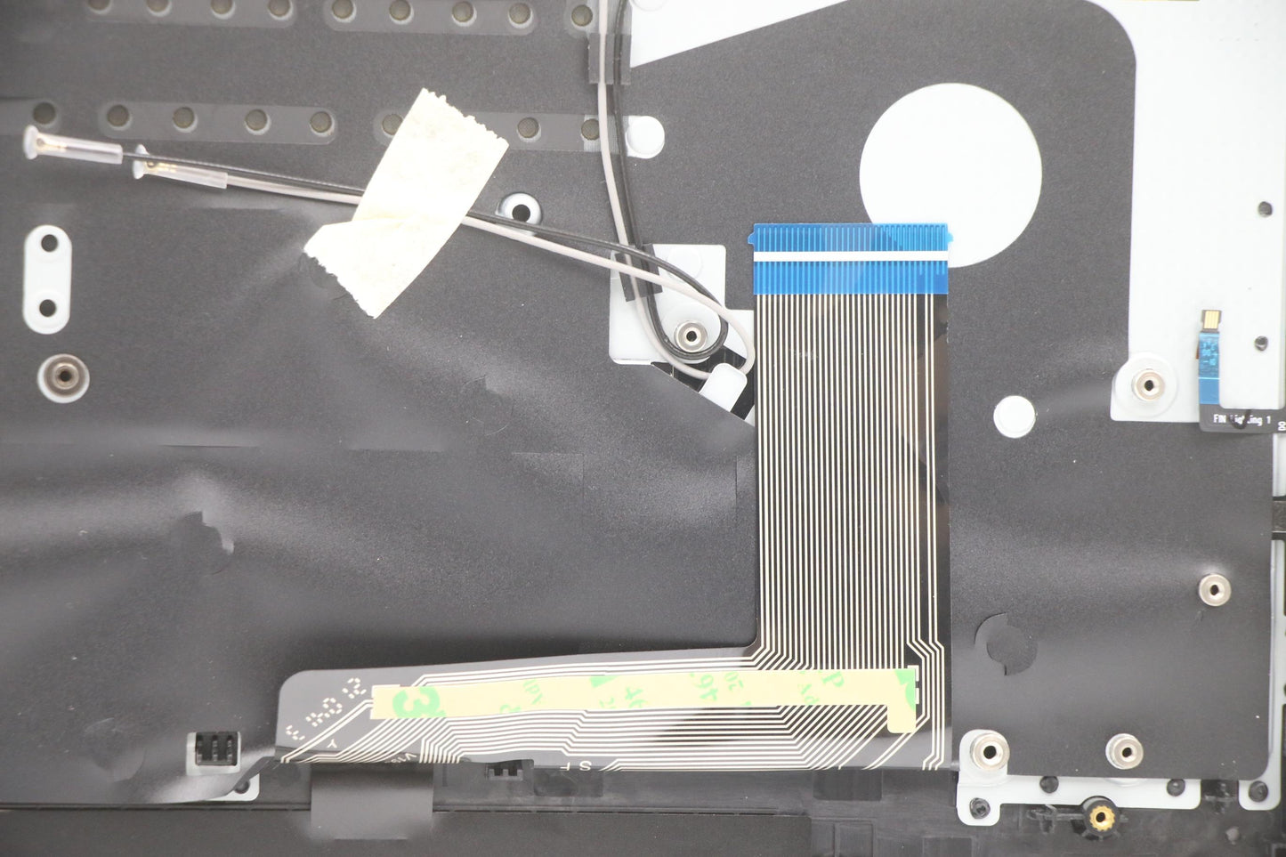 Lenovo Cover Upper Case Asm_Bul L82K6 - 5CB1D05142
