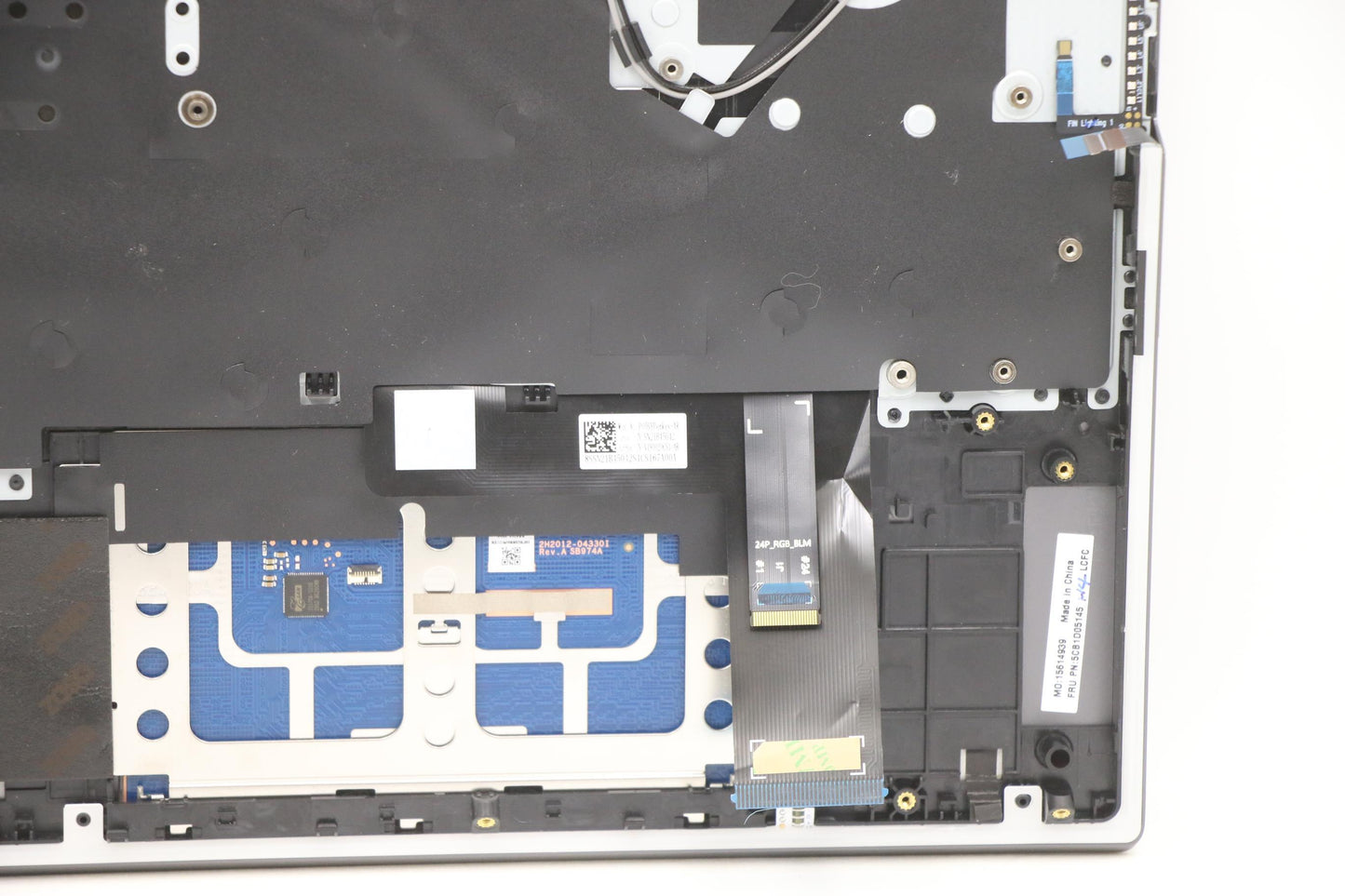 Lenovo Cover Upper Case Asm_Ara L82K6 - 5CB1D05145