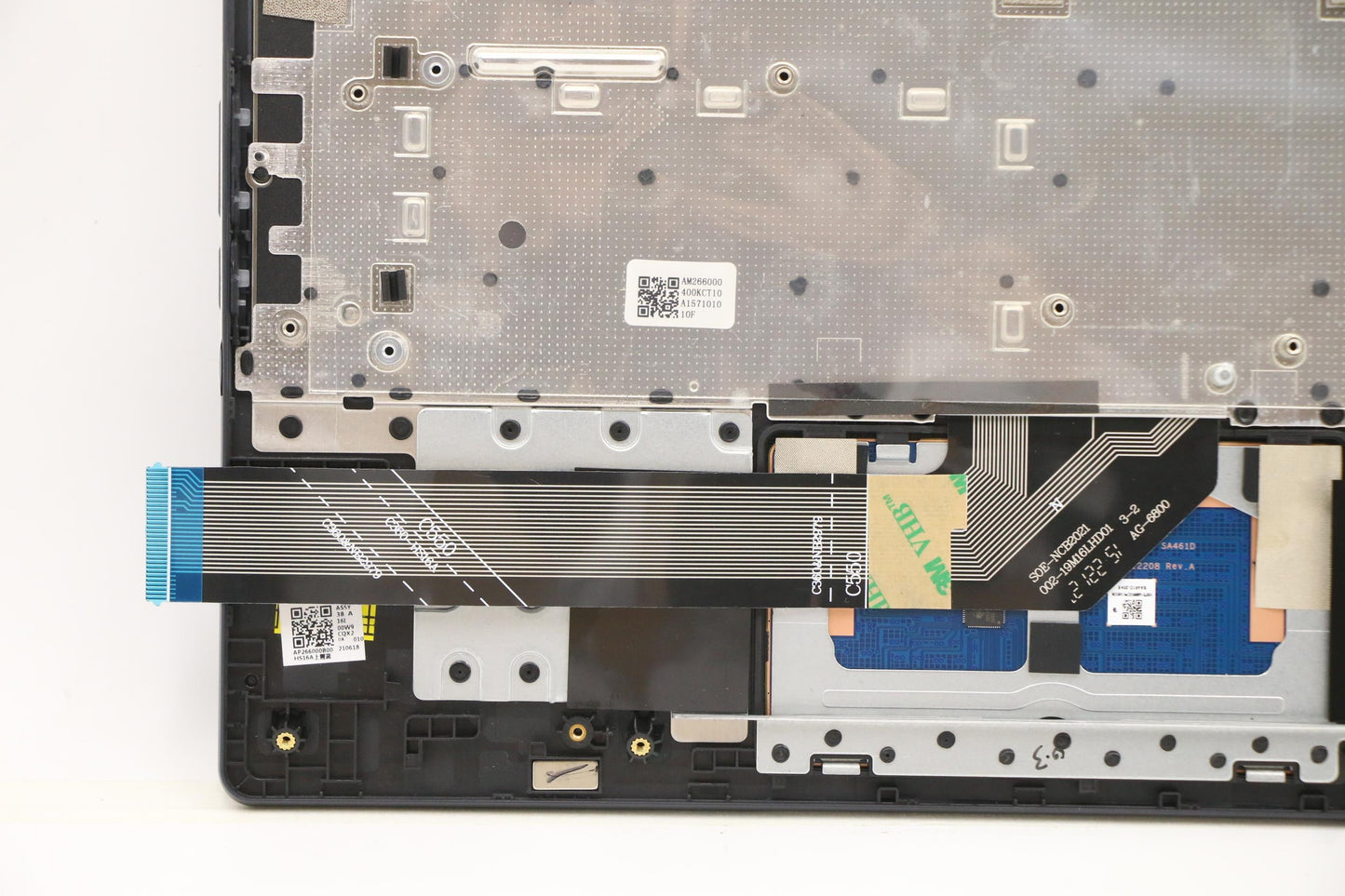 Lenovo Cover Upper Case Asm_Uke L82N3 - 5CB1D05175