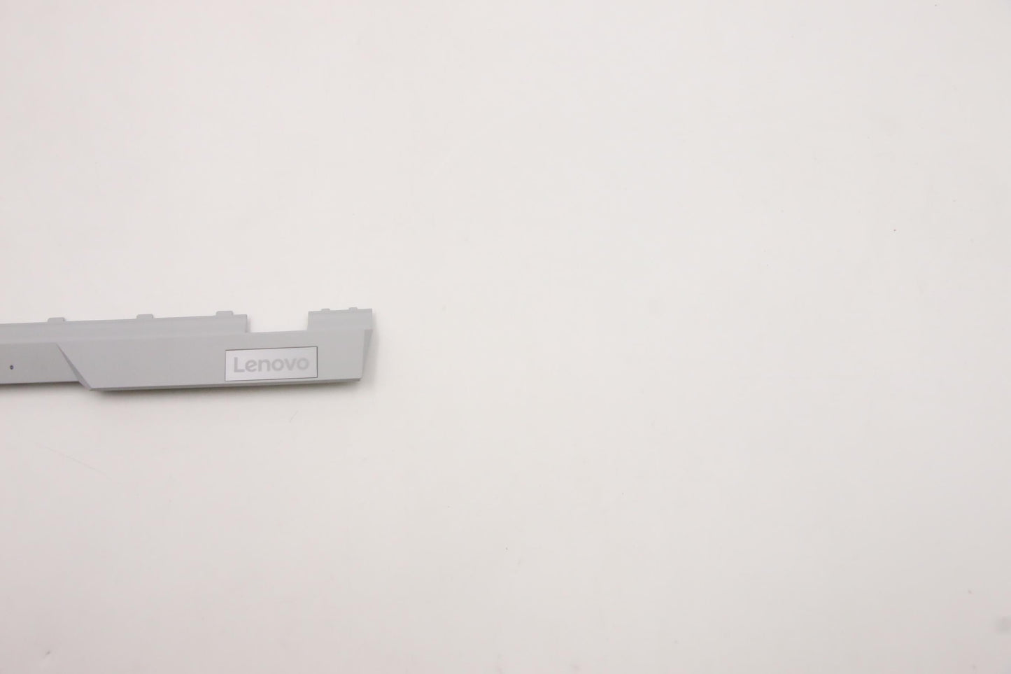 Lenovo Cover Strip Cover L 82Jd St In - 5CB1D05195