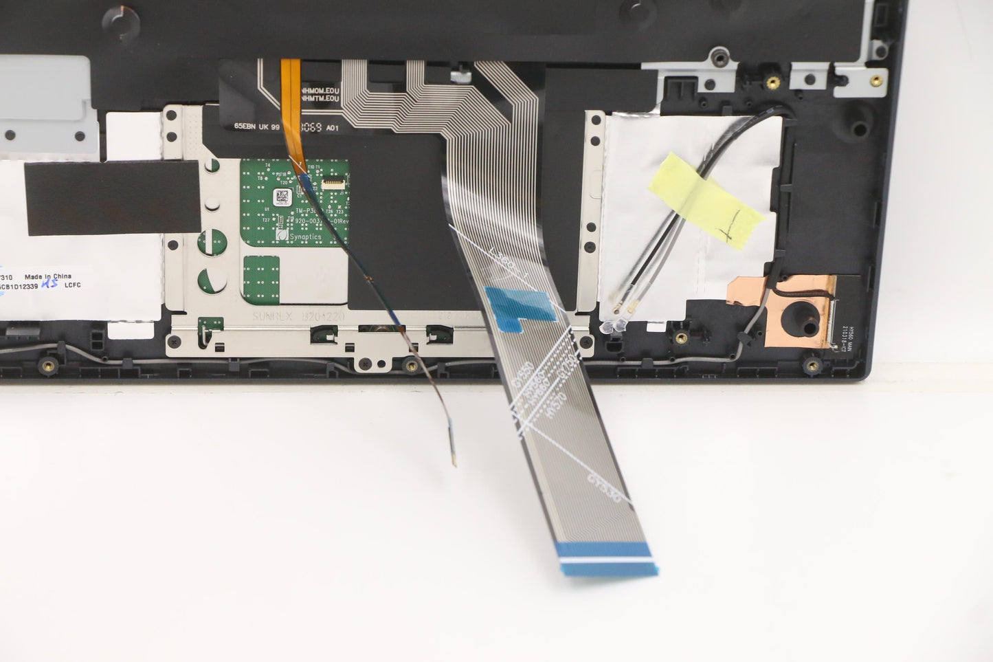 Lenovo Cover Upper Case Asm_Hun L82Jk - 5CB1D12339