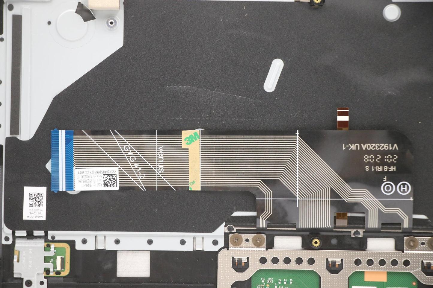 Lenovo Cover Upper Case Asm_Ita L82N7 - 5CB1D12396