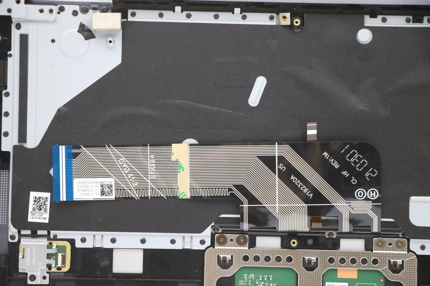 Lenovo Cover Upper Case Asm_Eng L82N7 - 5CB1D12414