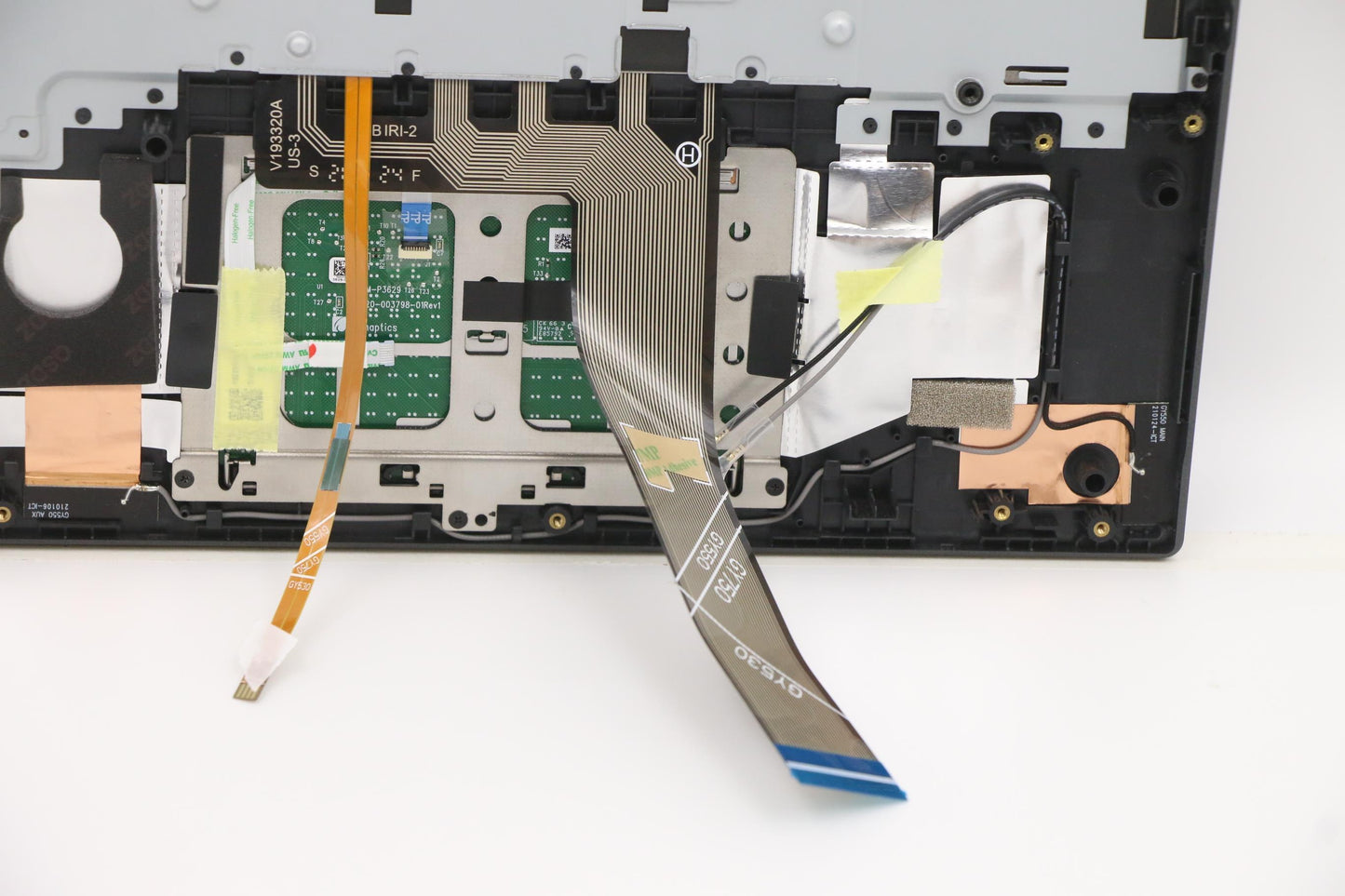 Lenovo Cover Upper Case Asm_Ara L82Nl - 5CB1D12457