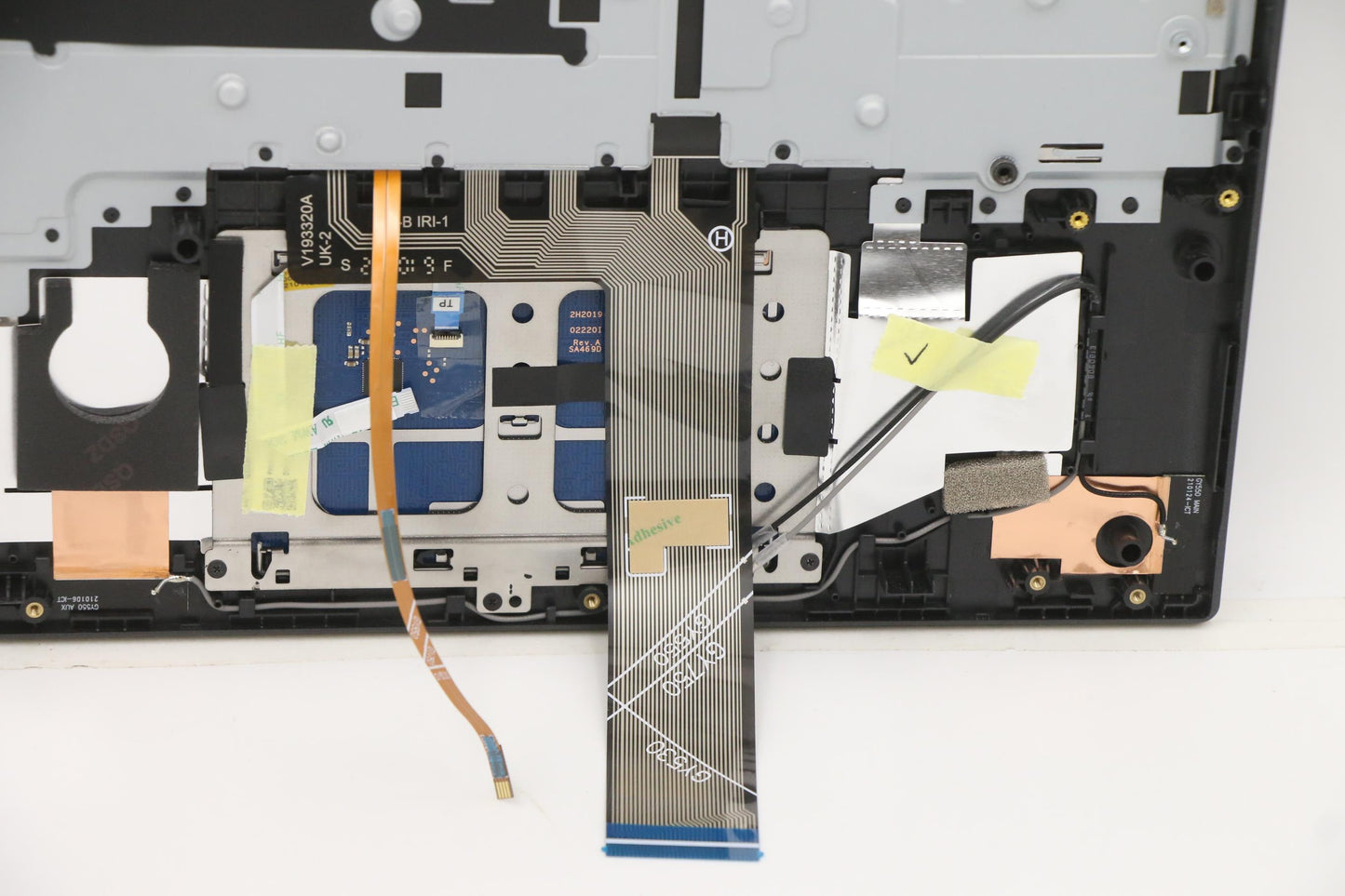 Lenovo Cover Upper Case Asm_Uke L82Nl - 5CB1D12465