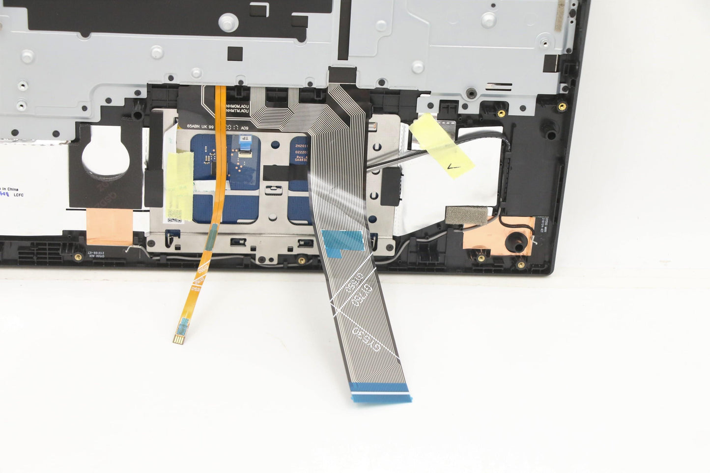 Lenovo Cover Upper Case Asm_Nordic L8 - 5CB1D12479