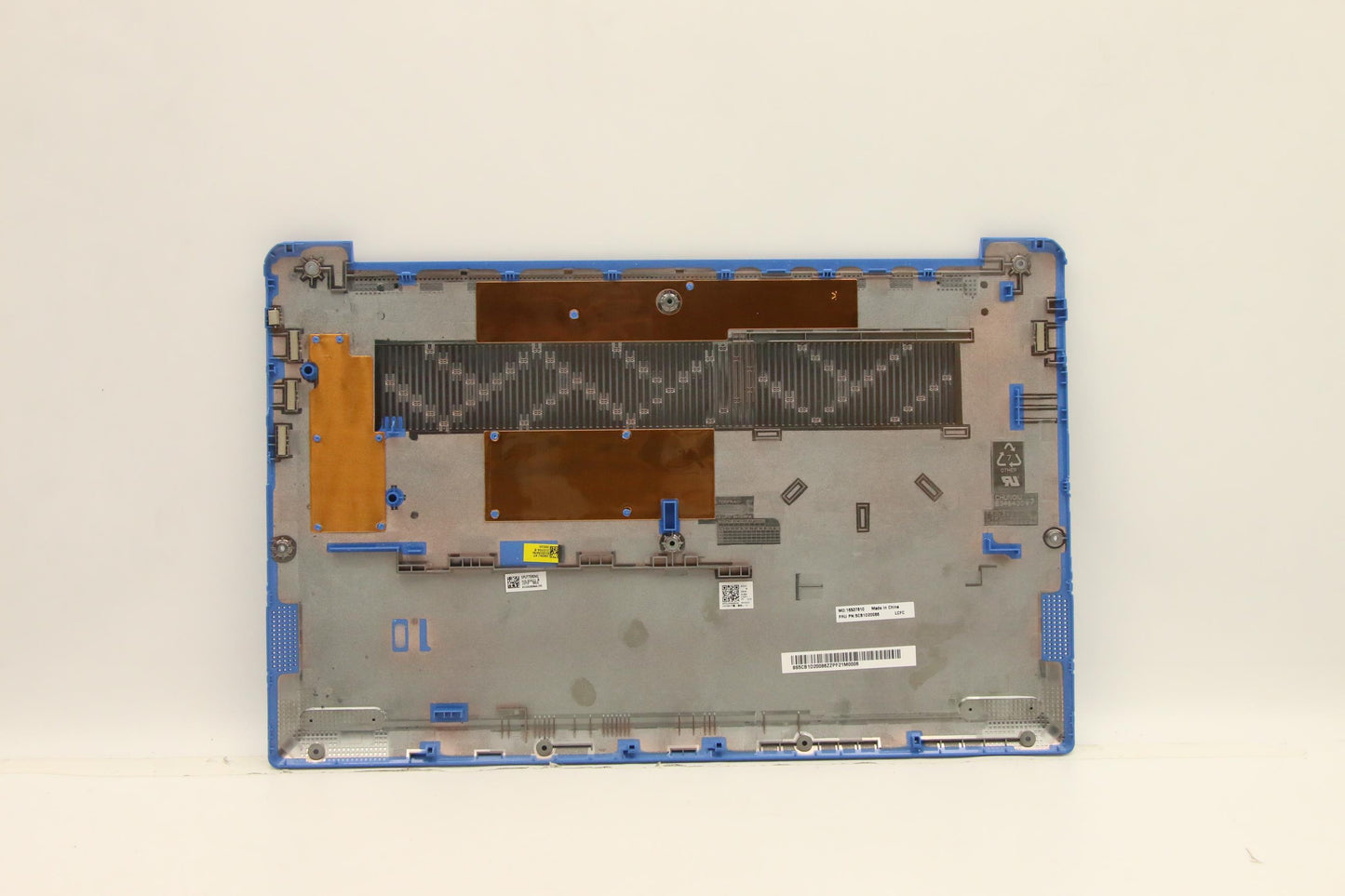 Lenovo Cover Lower Case L82H8 W/O Spo - 5CB1D20086