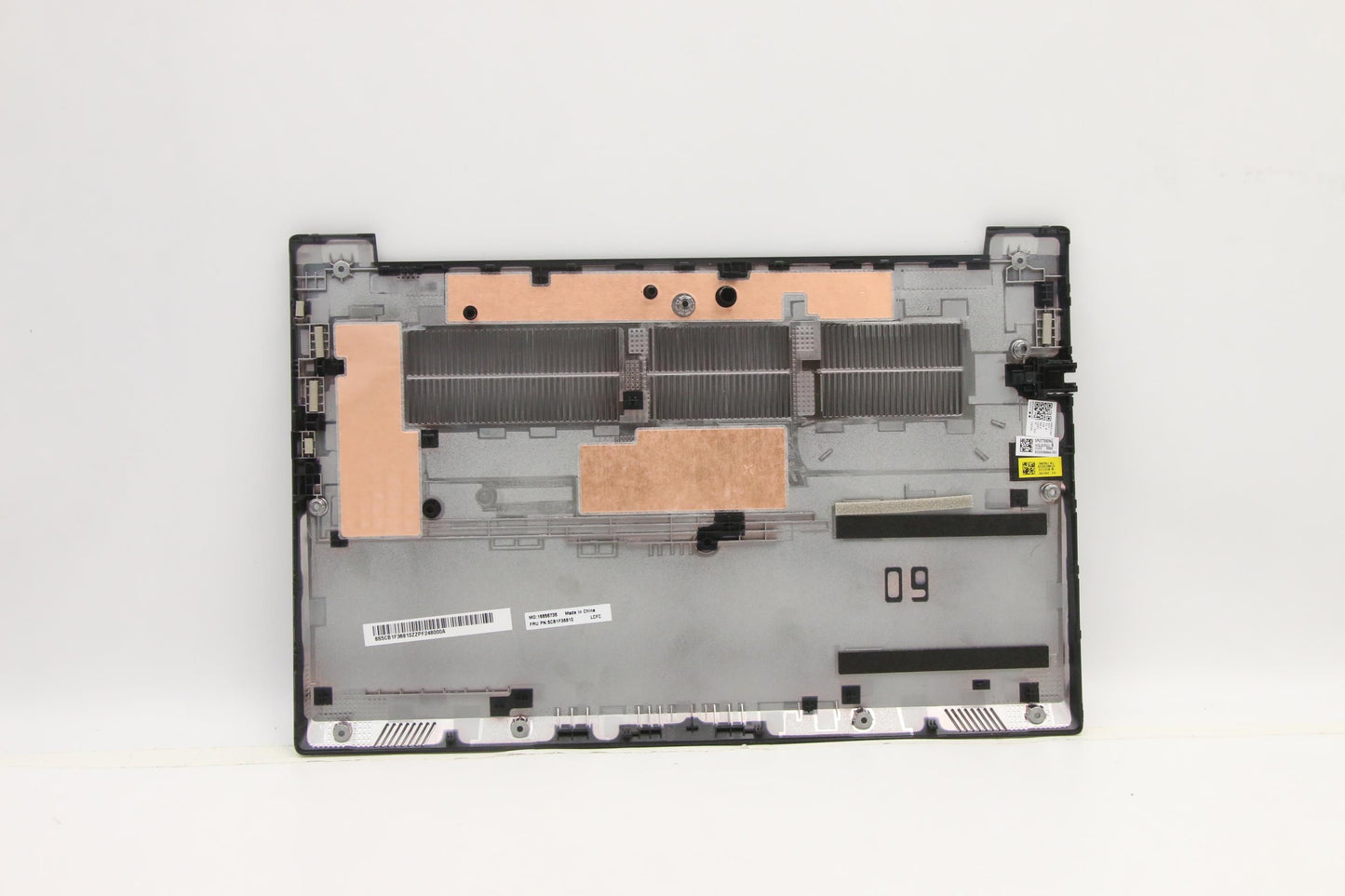 Lenovo Cover Lower Case L 82Qx W_Hdd - 5CB1F36810