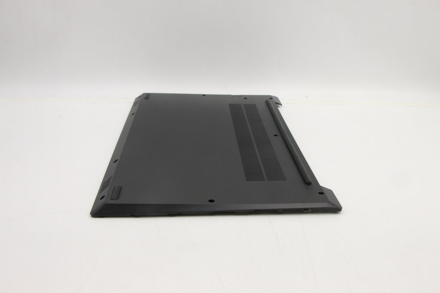 Lenovo Cover Lower Case L 82Qx W_Hdd - 5CB1F36810