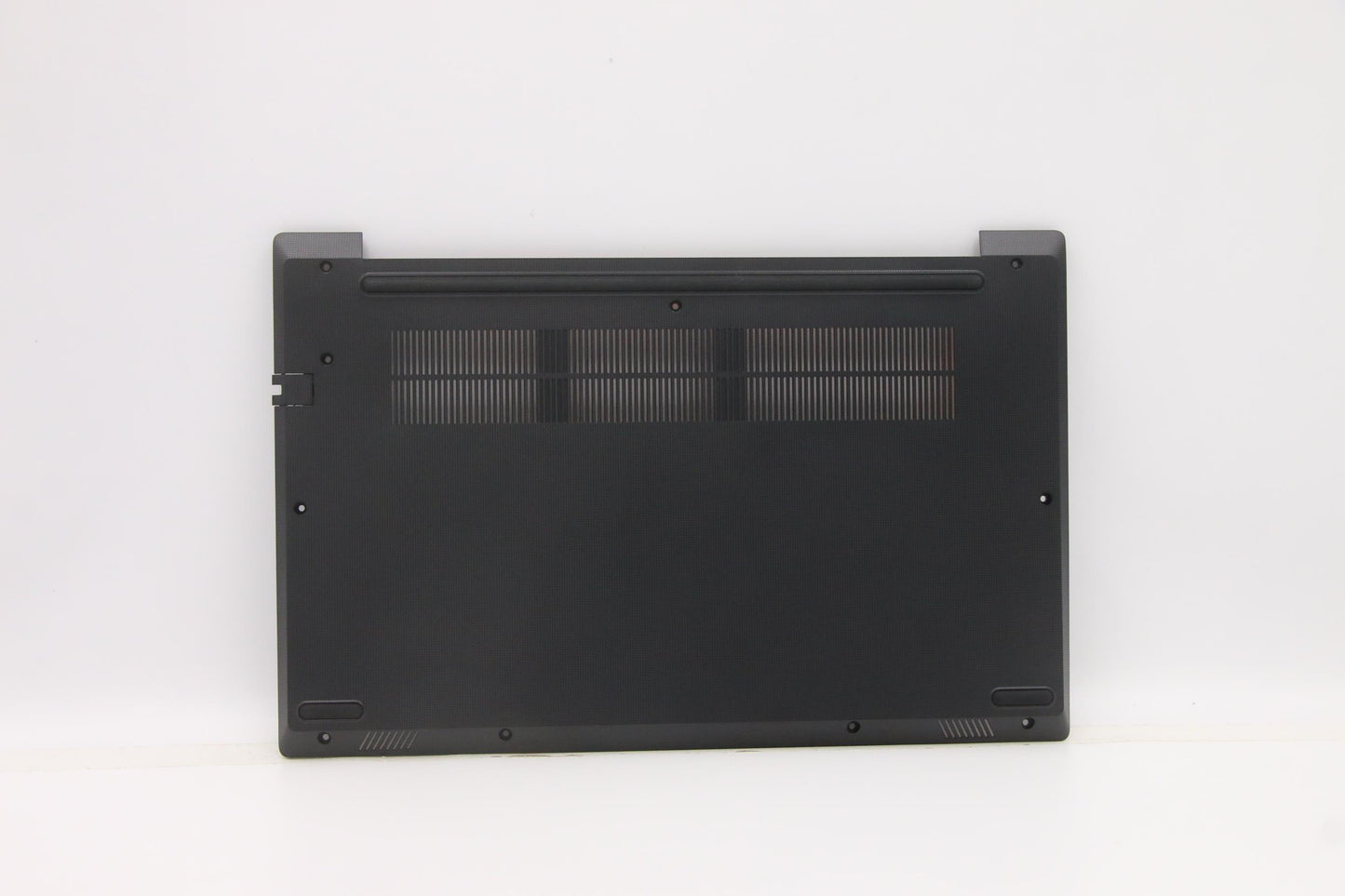Lenovo Cover Lower Case L 82Qx Wo_Hdd - 5CB1F36811