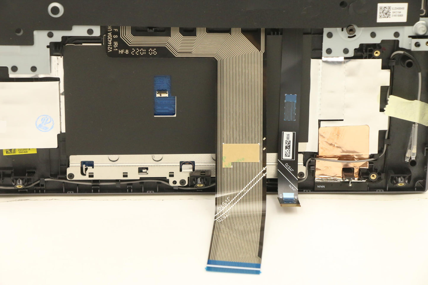 Lenovo Cover Upper Case Asmita L82Rf - 5CB1F37749