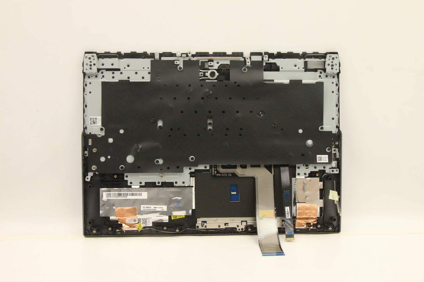 Lenovo Cover Upper Case Asmnordic L82 - 5CB1F37753