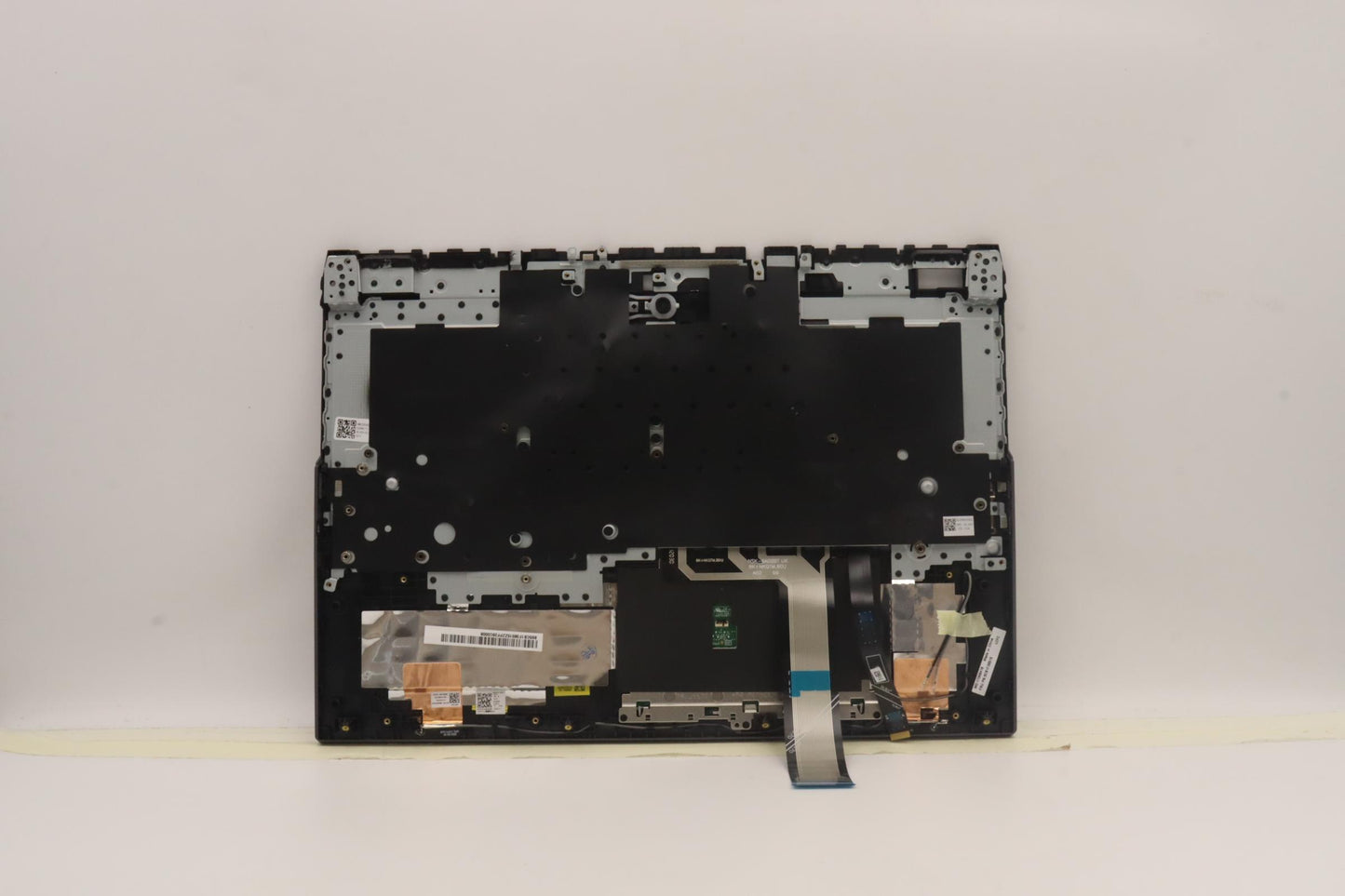 Lenovo Cover Upper Case Asmtur L82Rf - 5CB1F38515