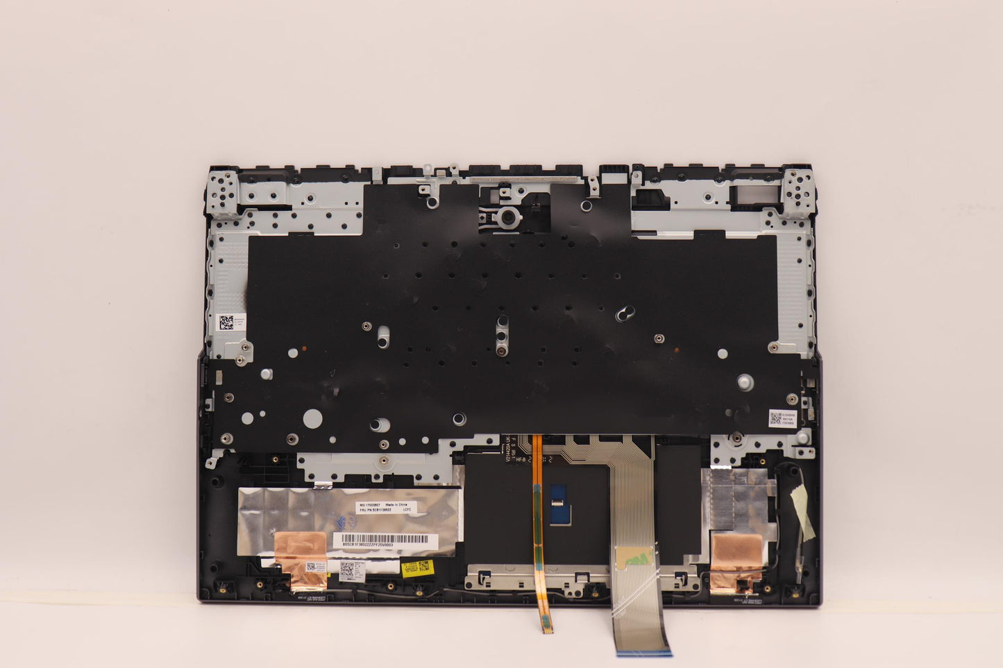 Lenovo Cover Upper Case Asmbul L82Rf - 5CB1F38522