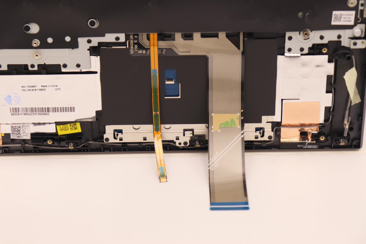Lenovo Cover Upper Case Asmbul L82Rf - 5CB1F38522