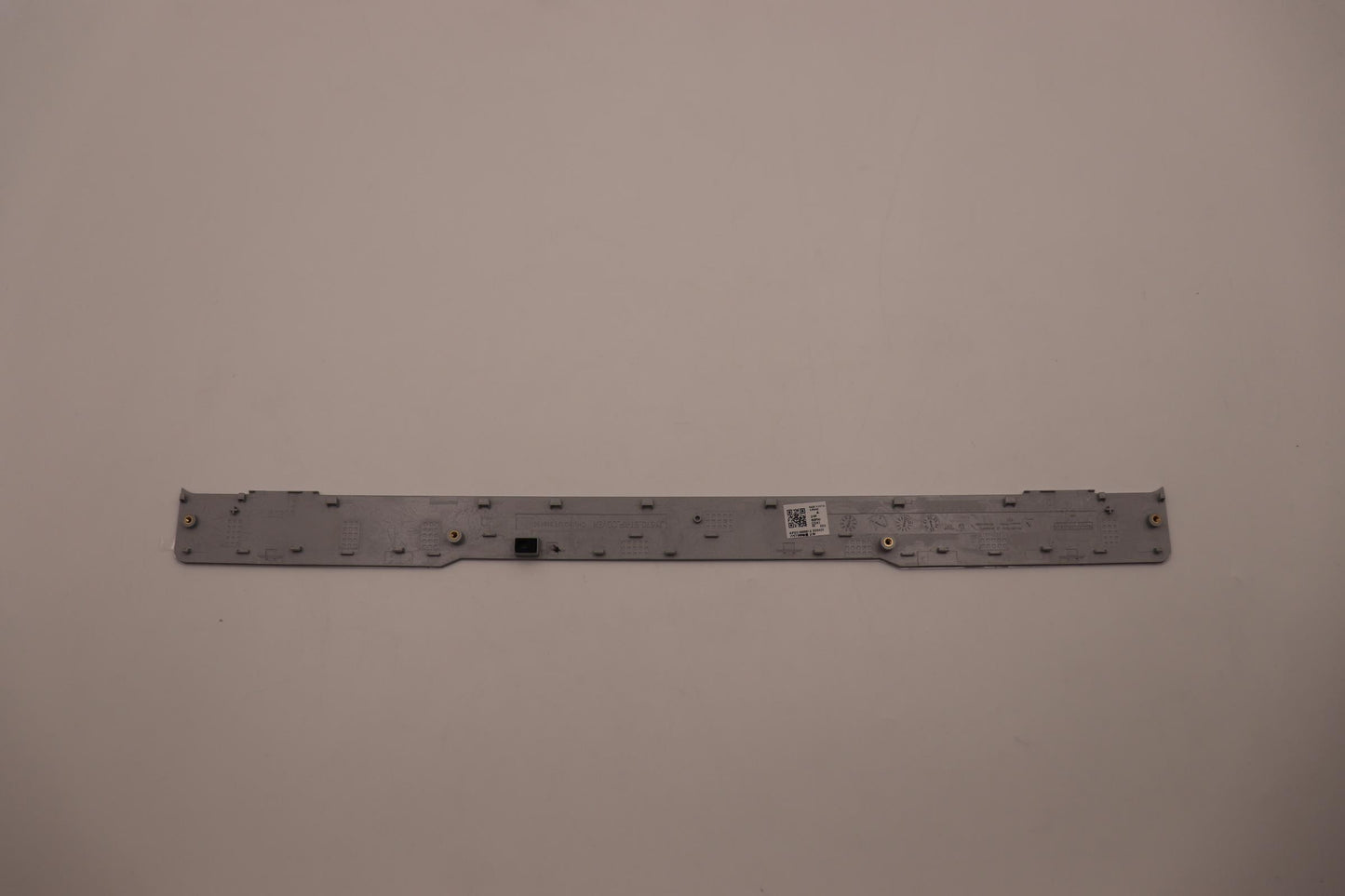 Lenovo Cover Strip Cover L 82Rb Cg - 5CB1F38661