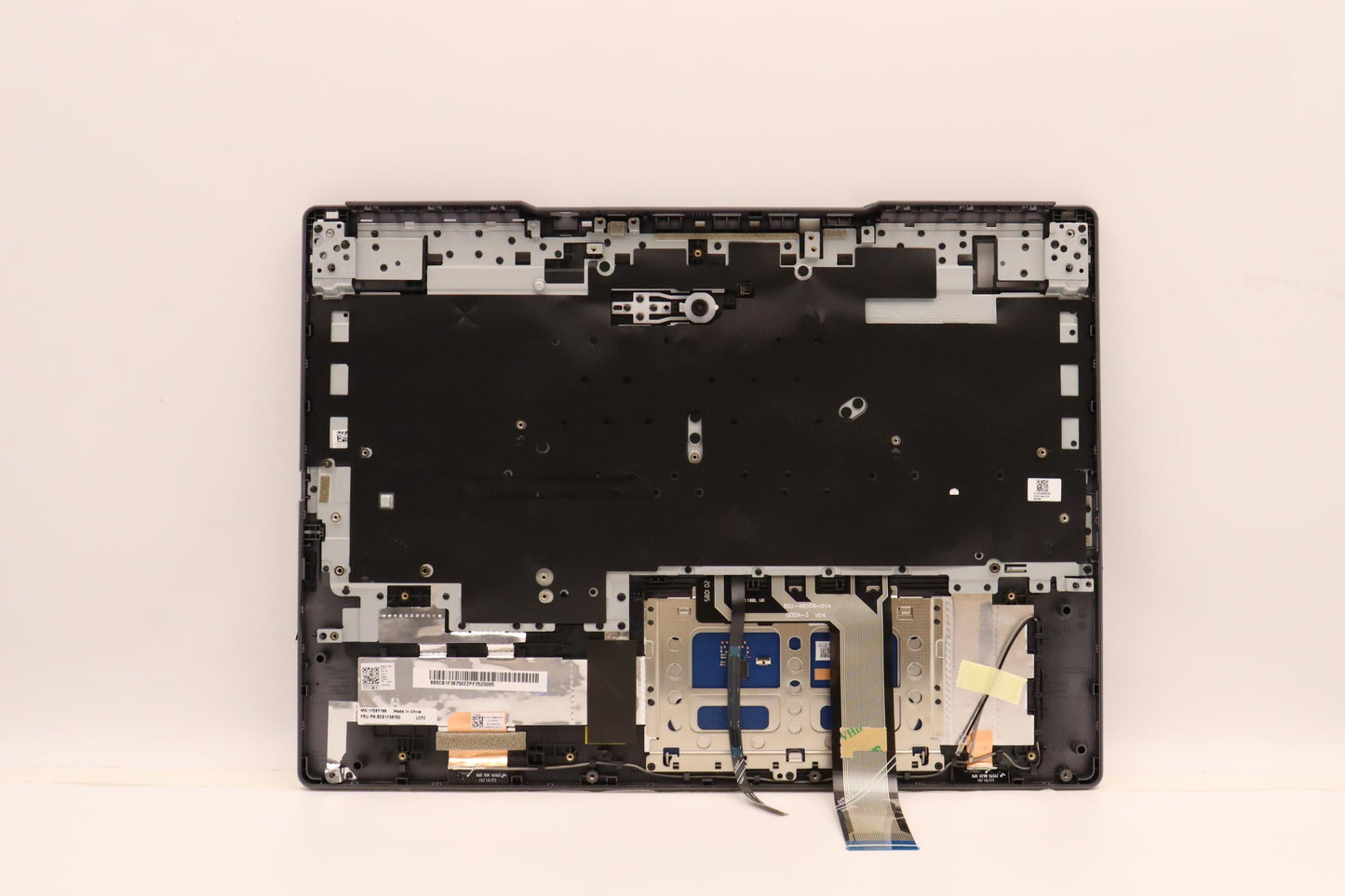 Lenovo Cover Upper Case Asmbel L82Rb - 5CB1F38750