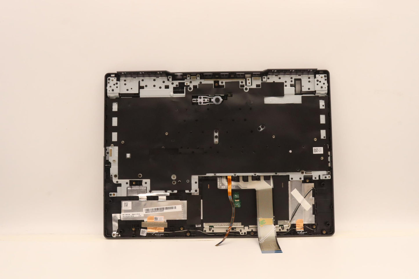 Lenovo Cover Upper Case Asmbul L82Rb - 5CB1F38752