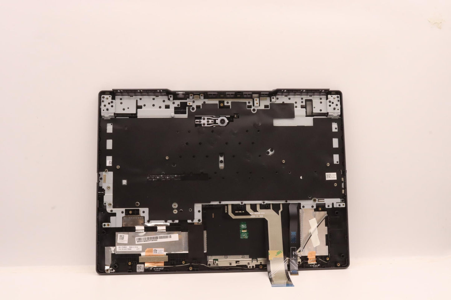 Lenovo Cover Upper Case Asmbel L82Rb - 5CB1F39066