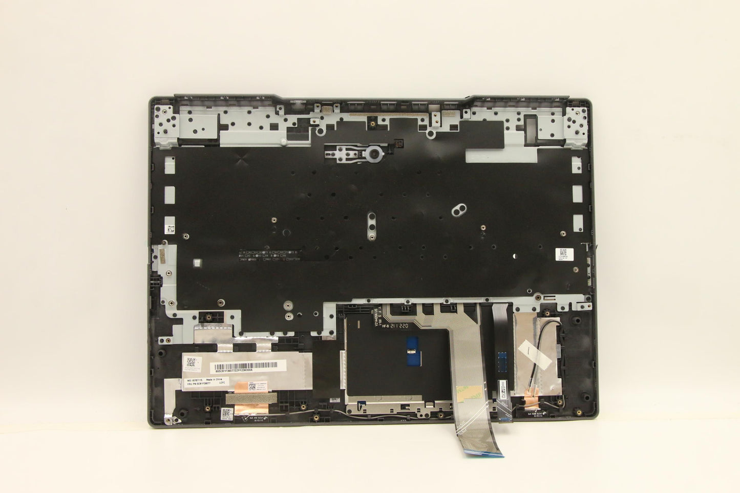 Lenovo Cover Upper Case Assembly Hbw - 5CB1F39077