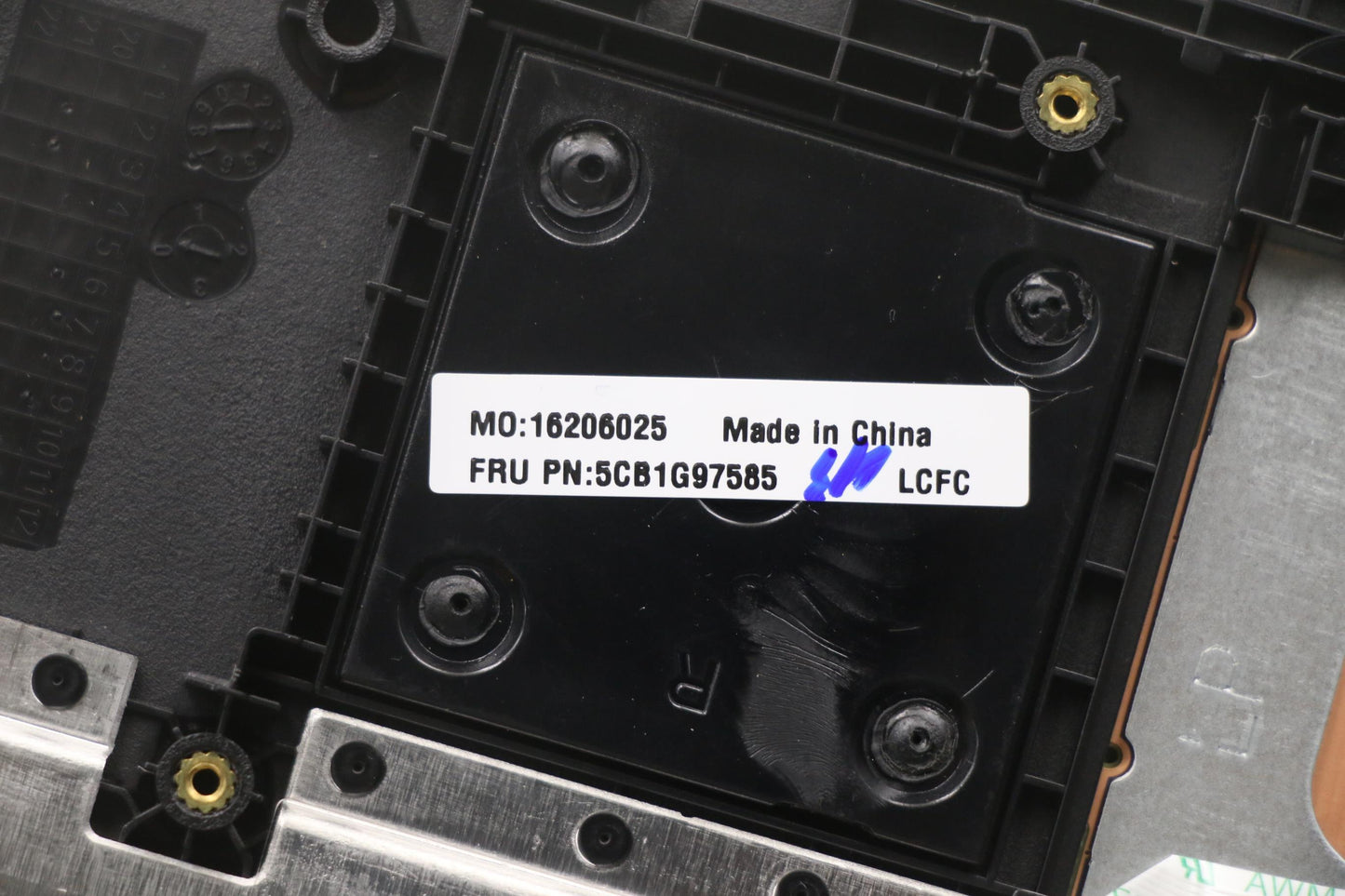 Lenovo Cover Uppercaseasm Ja B 81Mc 5 - 5CB1G97585