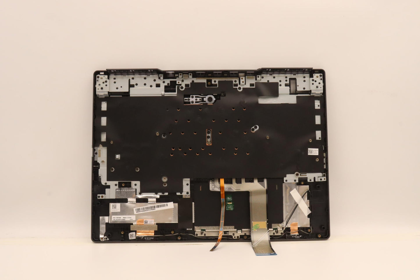 Lenovo Cover Upper Case Asmbul L82Rc - 5CB1H22920