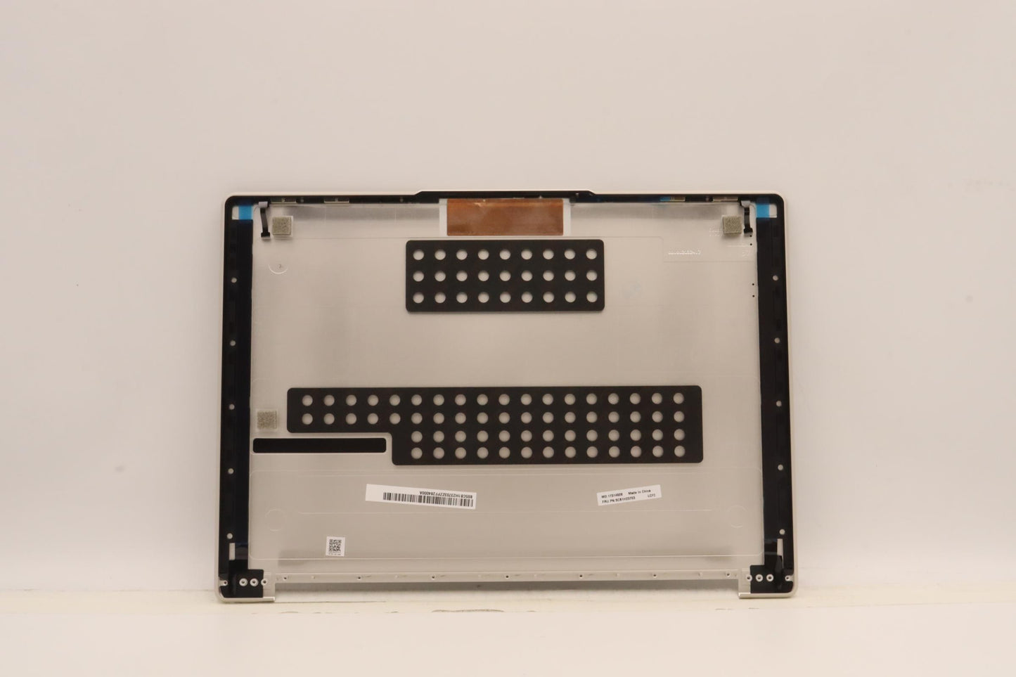 Lenovo Cover Lcd Cover L 82Lu Oat - 5CB1H23703
