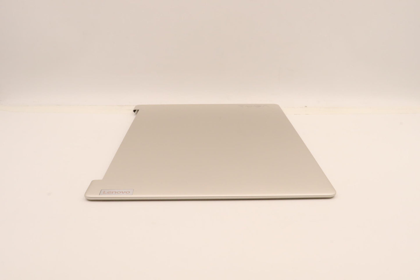 Lenovo Cover Lcd Cover L 82Lu Oat - 5CB1H23703
